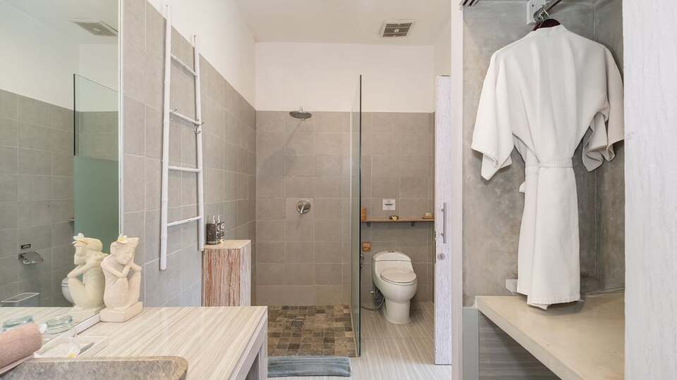 5 Star Villa Larimar - Romantic Serenity