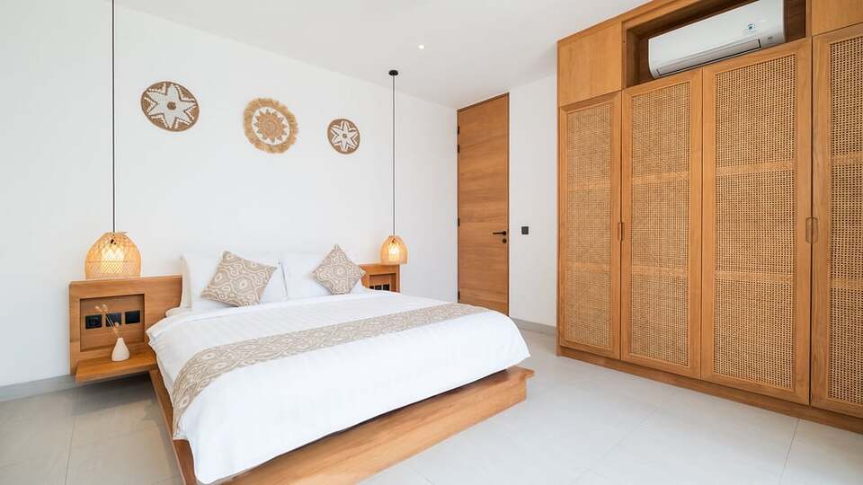5 Star Loona Palm Canggu Estate - Contemporary Tropical Escape