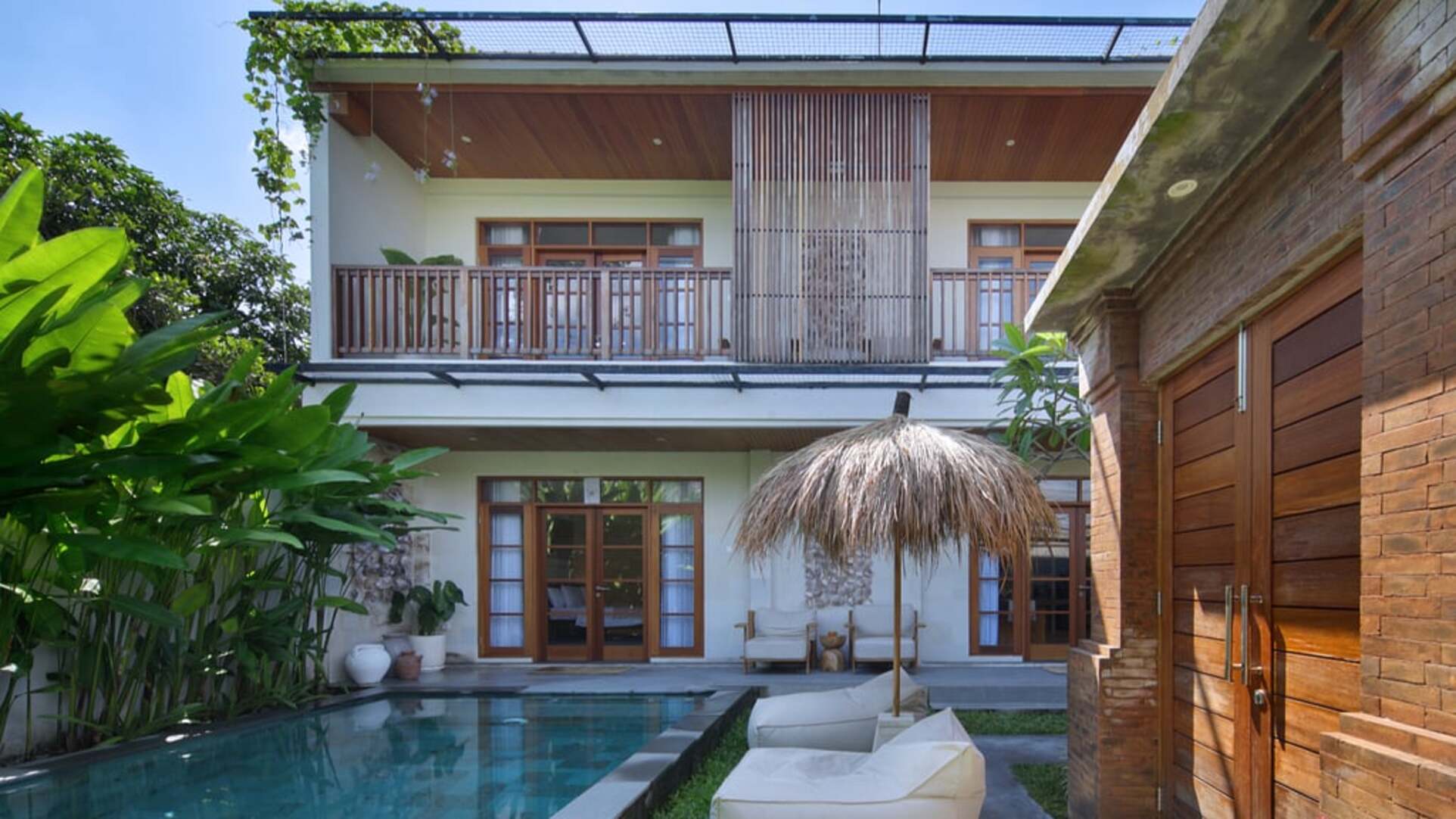 5 Star Villa Reviva - Contemporary Seminyak Escape