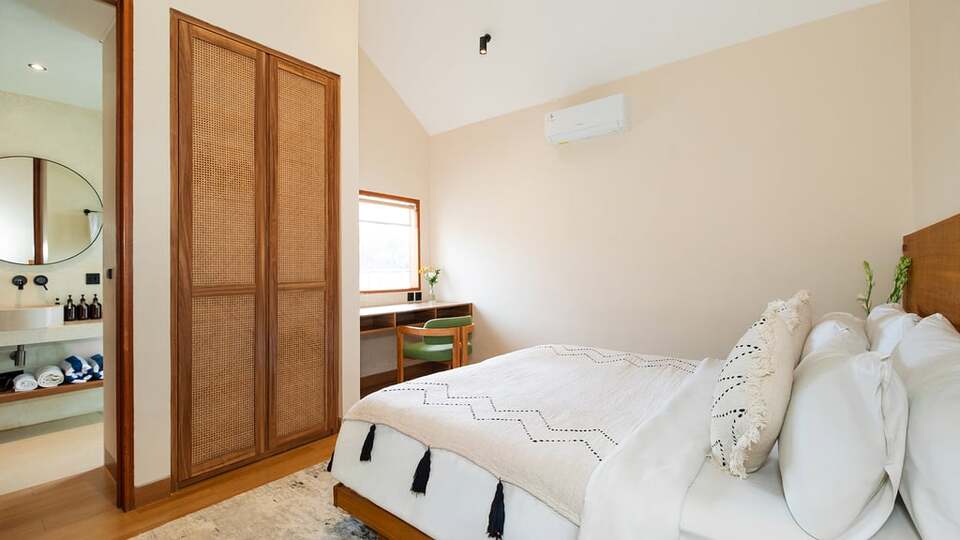 5 Star Lexington Palace Villa – Private Tropical Estate