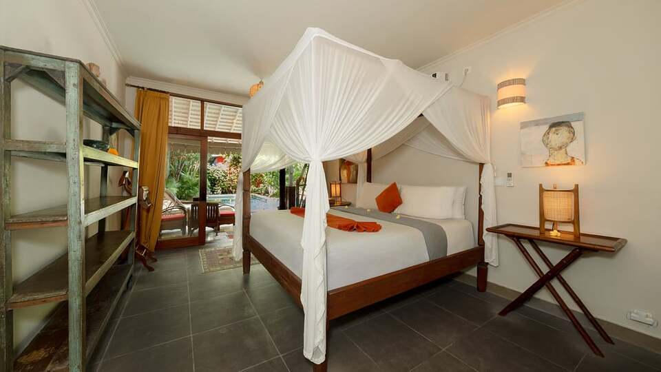 5 Star Villa Hangat – Tropical Balinese Sanctuary