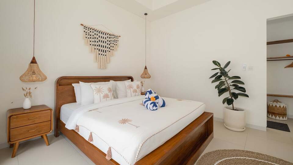 5 Star Villa Victoria 2 – Tropical Seminyak Retreat
