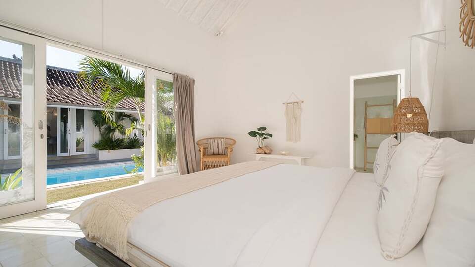 5 Star Villa Mas 4 Seminyak – Elegant Island Retreat