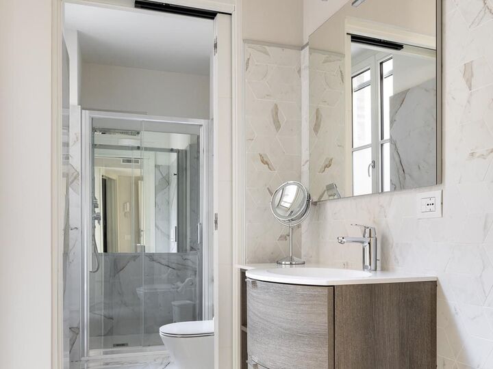 5 Star Vita B – Luxurious Lakefront Escape