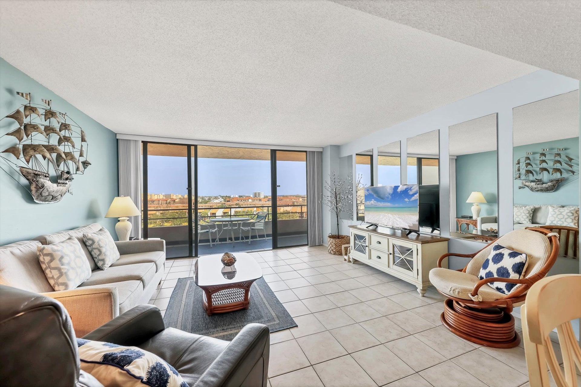 Beautiful 2 Bedroom, 2 Bathroom Condo on Siesta Key Island!
