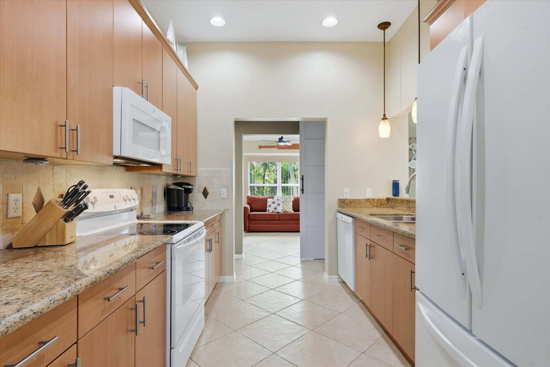 Fully-equipped kitchen
