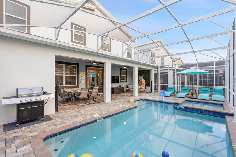 Patio/ Pool  Overview Grill