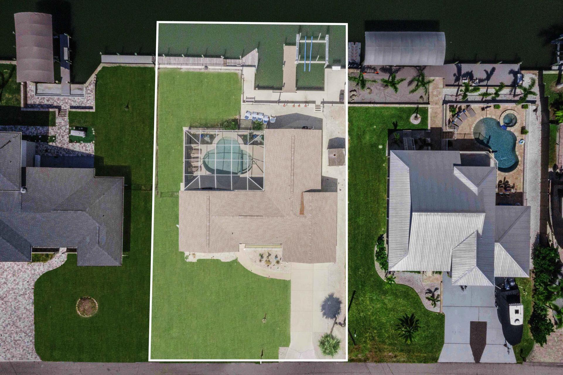 Beautiful 3 bedroom, 2 bathroom waterfront home with private pool & spa on Lemon Bay in Englewood (Boat Lift Not For Use)