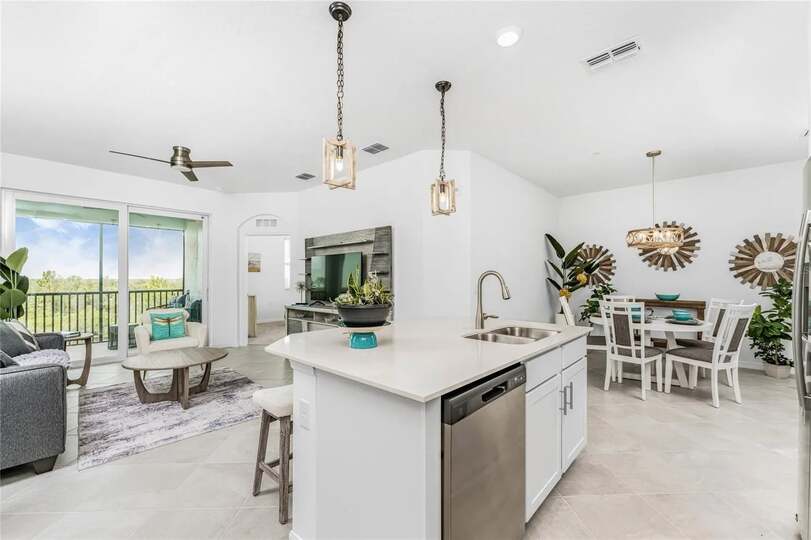 Gorgeous 3 bedroom, 2 bathroom condo in Heritage Landing Golf and Country Club