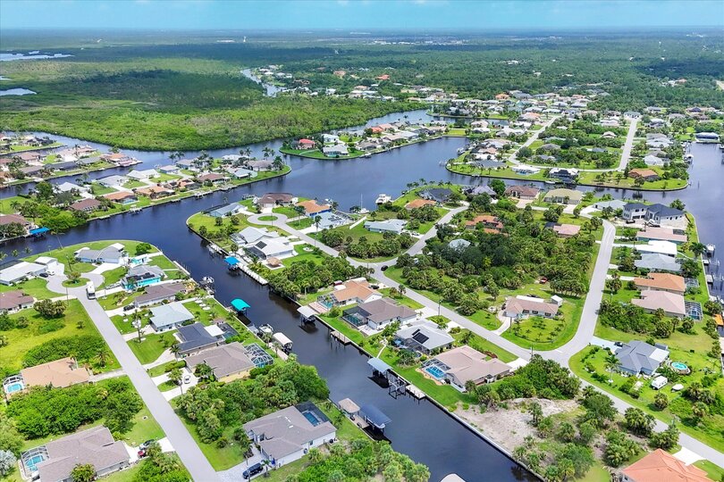 Gorgeous 3 bedroom, 2 bathroom waterfront home with private pool