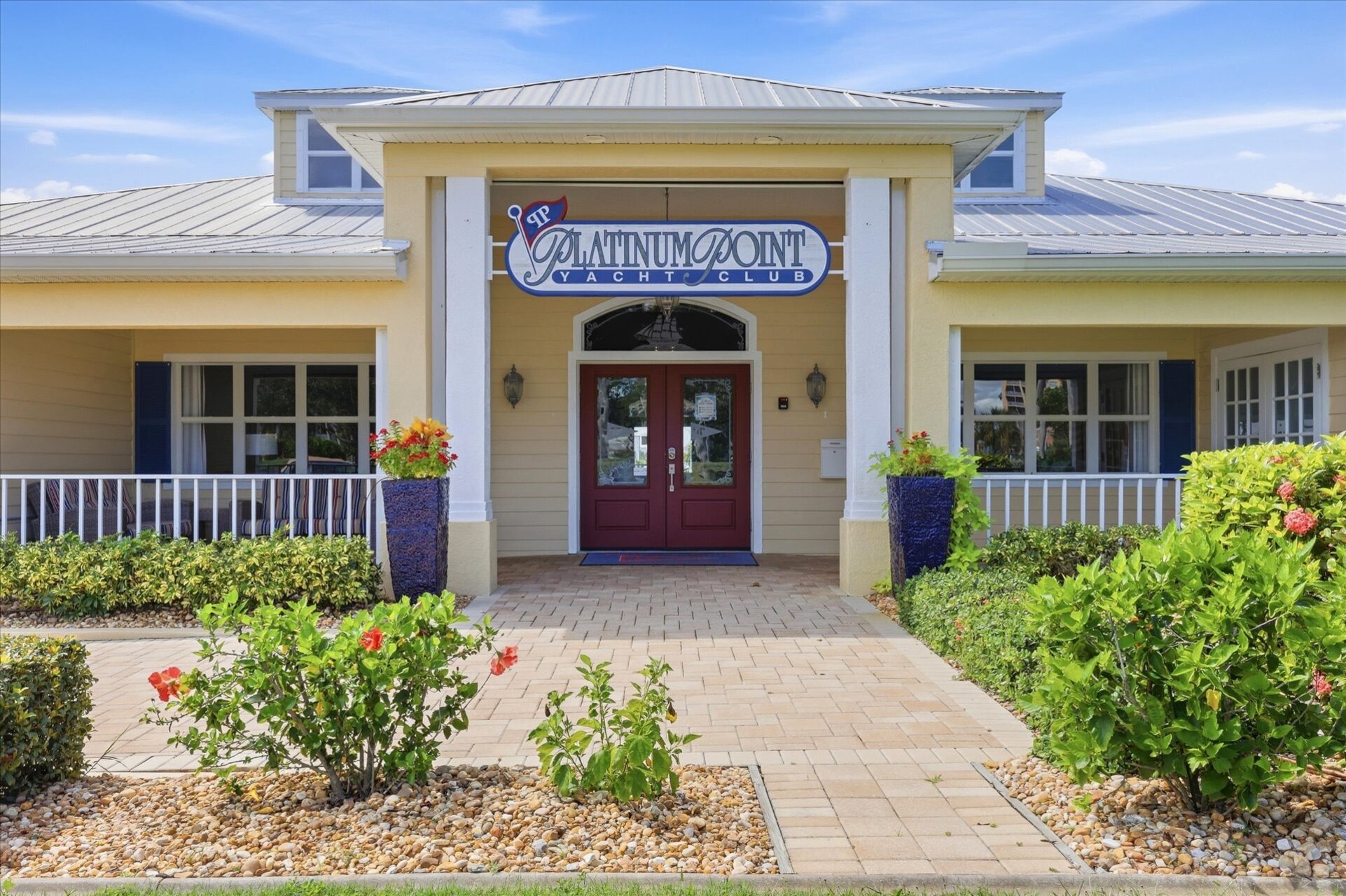 Yacht Club