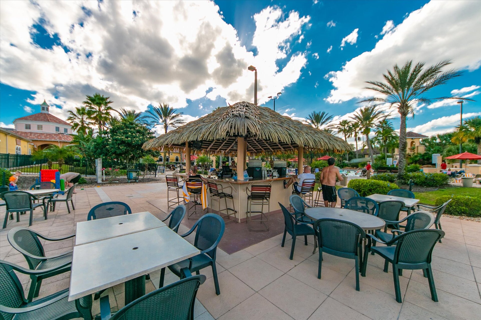 Pool Bar