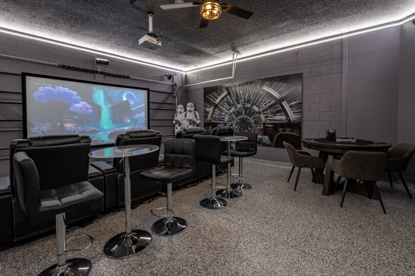 Theater Room 120" Projection Screen, Sound System, PS5, Has AC
