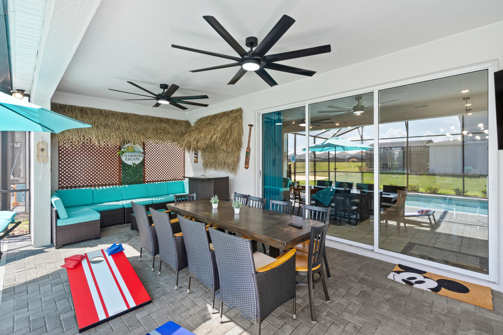 Patio Seating / Dining