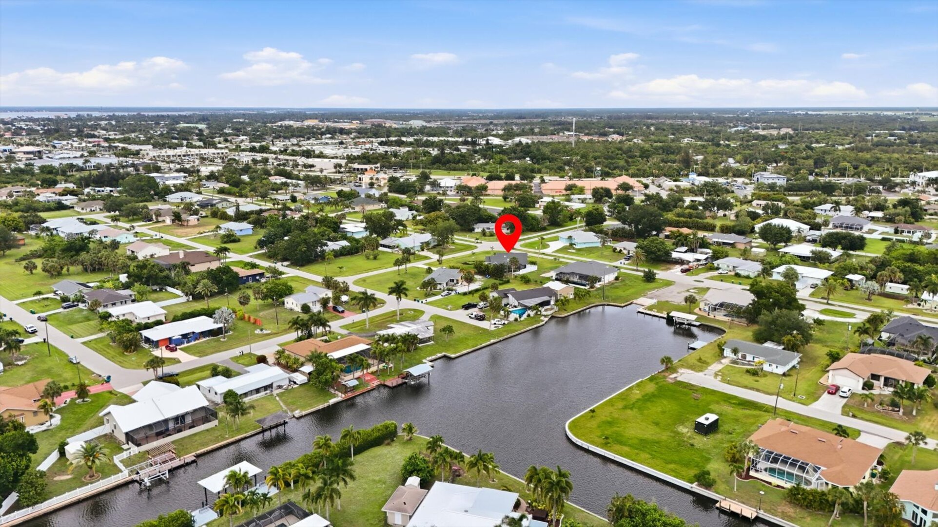 Cozy 3 bedroom, 2 bathroom home with private pool in Punta Gorda