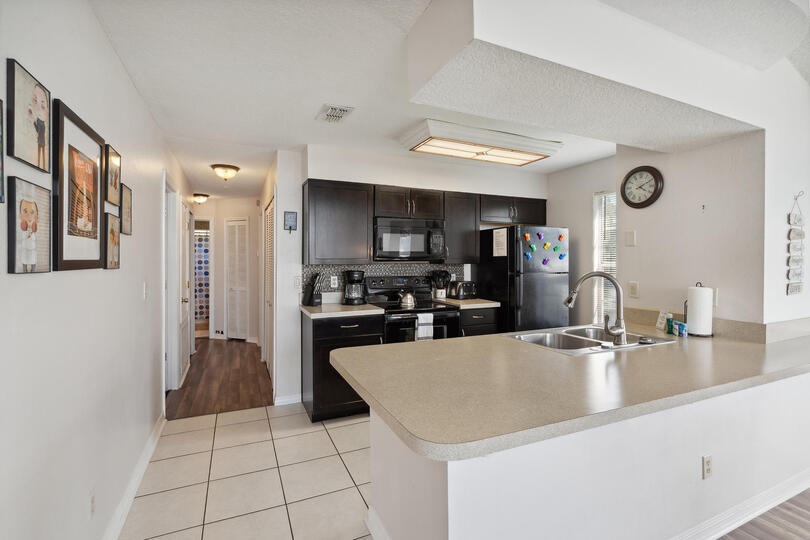 Kitchen (Angle)