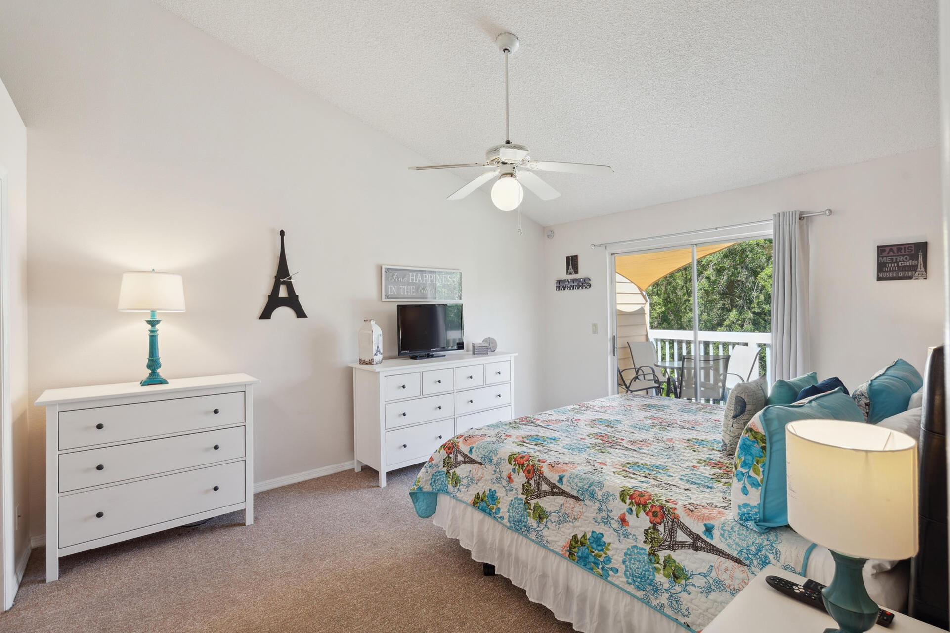 Master King Bedroom 1 32" TV