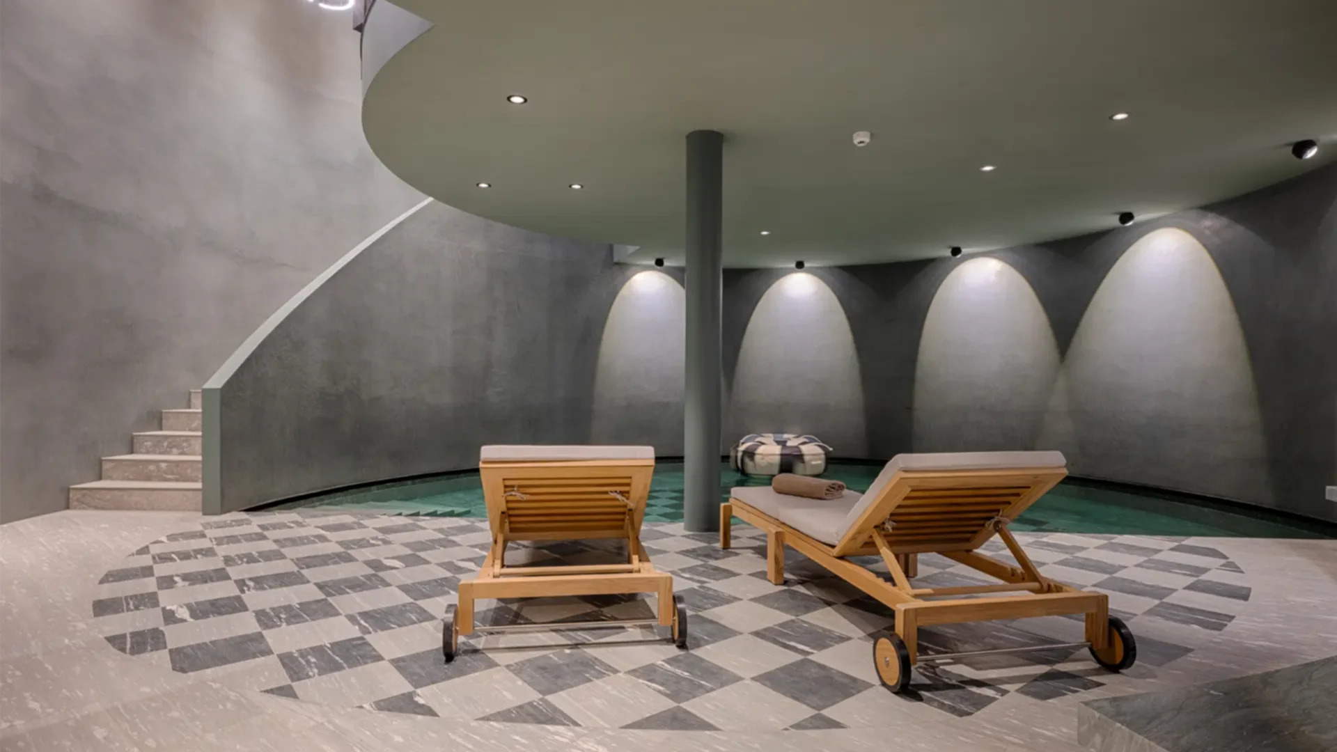 Elegant Mountain Lodge with Private Lift Access