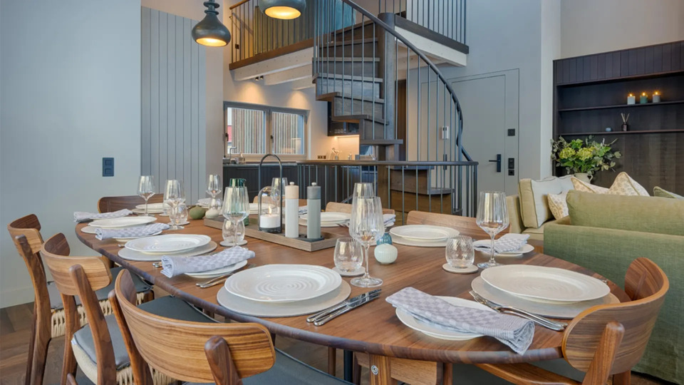 Elegant Mountain Lodge with Private Lift Access